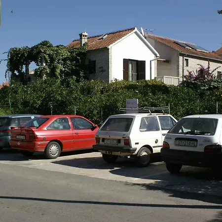 With A Parking Space Sutivan, Brac - 2842 *